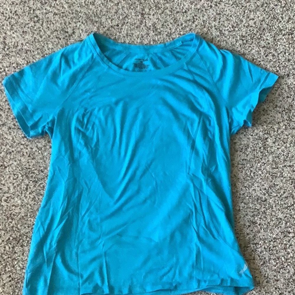 Woman’s Exertek XL Tee